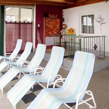 Baierweg Sleeps 18 Pool Wifi Σπίτι διακοπών *